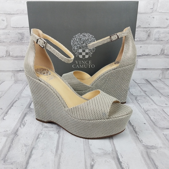 VINCE CAMUTO "Tatchen" Platform Wedge Sandals - Picture 1 of 12